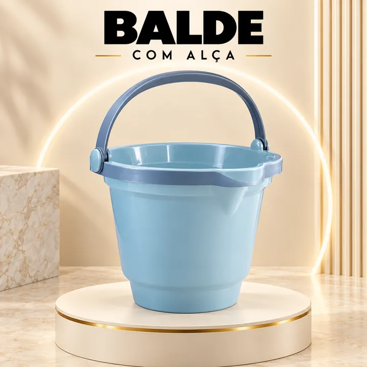 Balde azul com alça