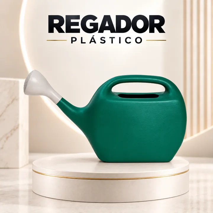 Regador verde de bico longo